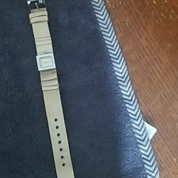 Watch - Picture 3 of 4